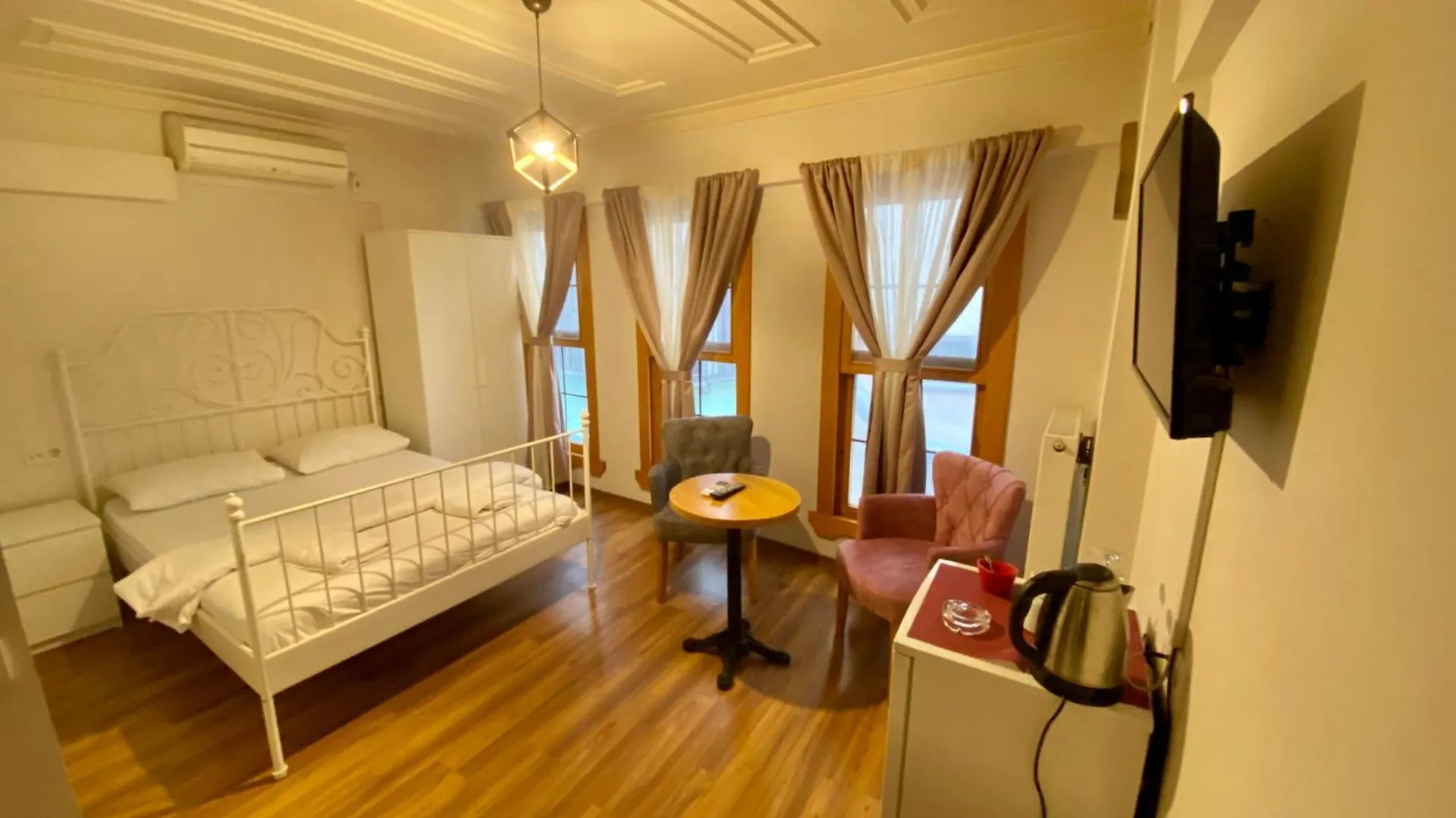 Konak Akaretler Suit Istanbul Hotel